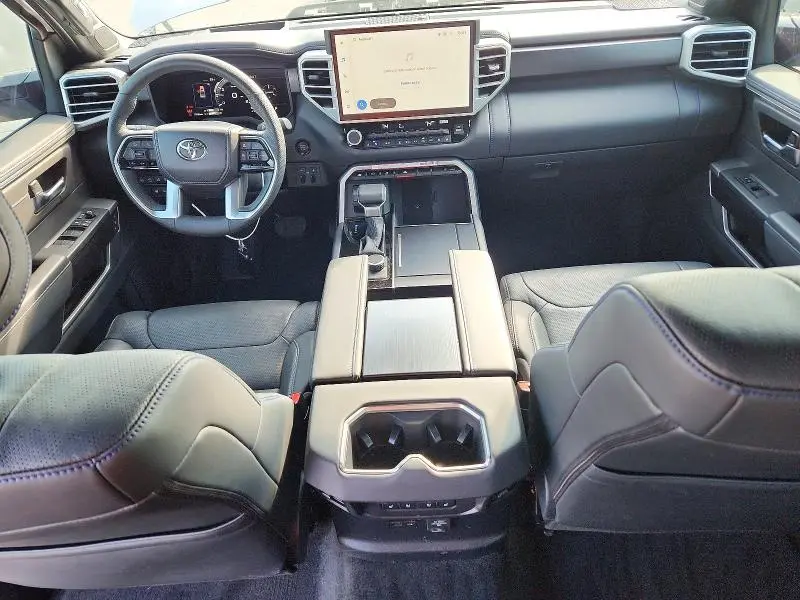 2025 TOYOTA TUNDRA PLATINUM  