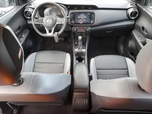 2024 NISSAN KICKS SR