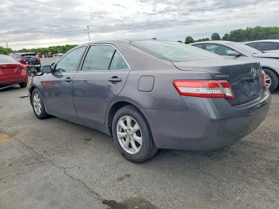 2010 TOYOTA CAMRY LE  