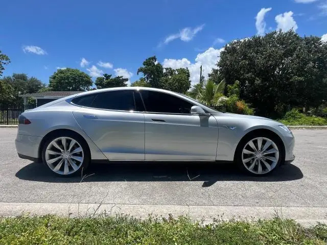 2012 TESLA MODEL S   