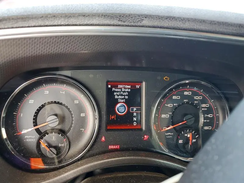 2013 DODGE CHARGER R  