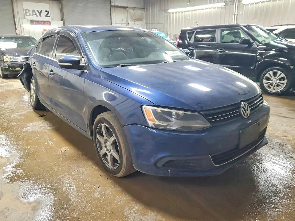 2014 VOLKSWAGEN JETTA SE  
