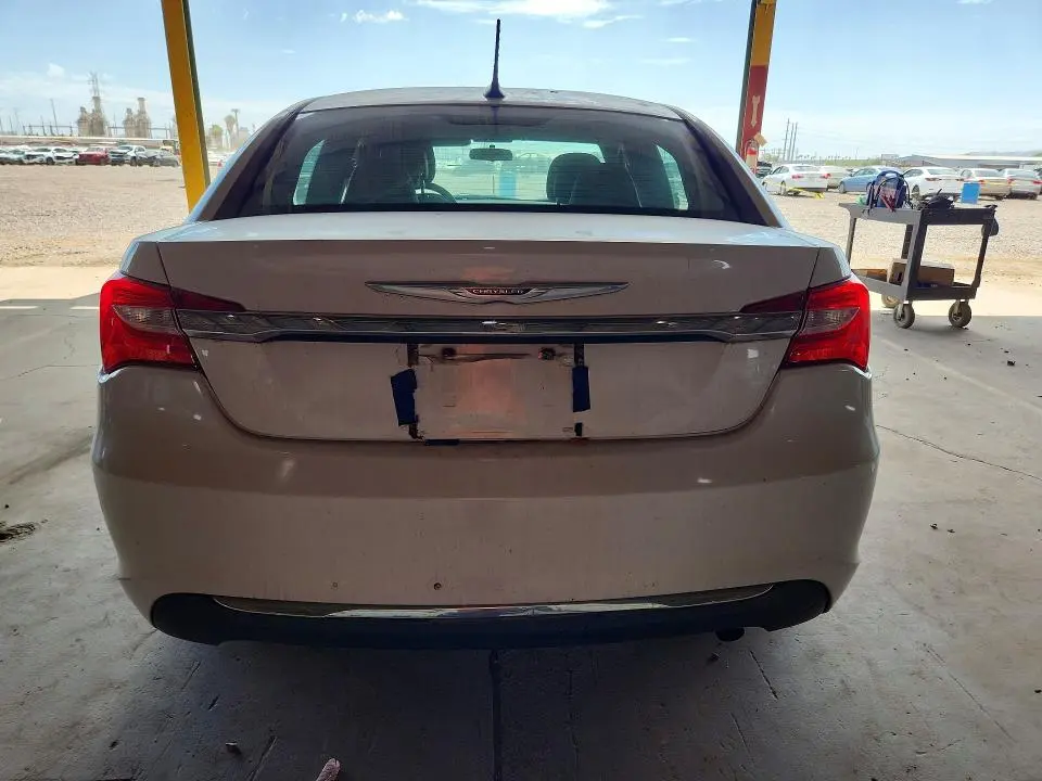 2012 CHRYSLER 200 LX  