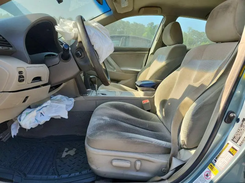 2011 TOYOTA CAMRY LE  