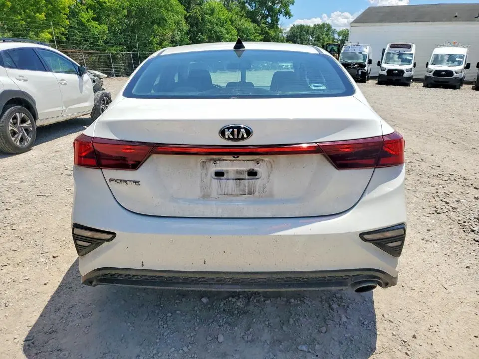 2019 KIA FORTE LXS  