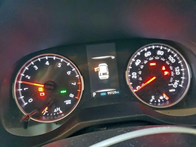 2021 TOYOTA RAV4 XLE  