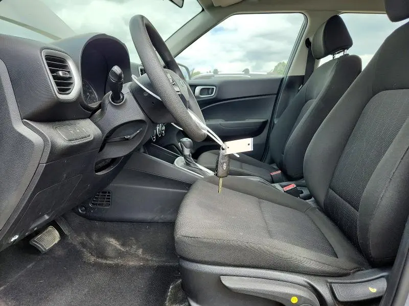 2022 HYUNDAI VENUE SE  