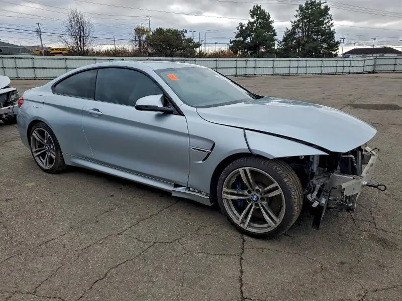 2015 BMW M4   