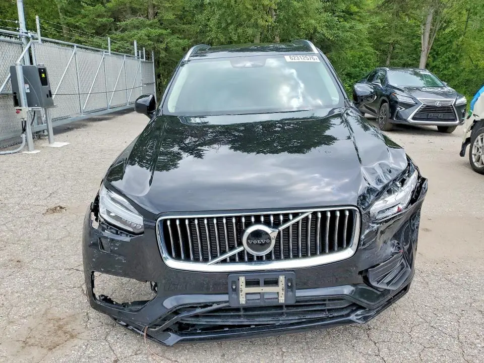 2022 VOLVO XC90 T6 MOMENTUM  