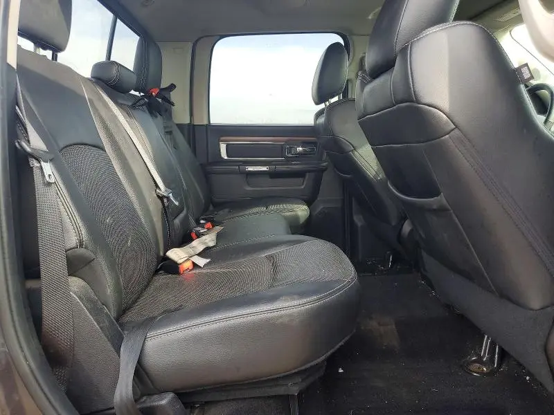 2016 RAM 1500 LARAMIE  