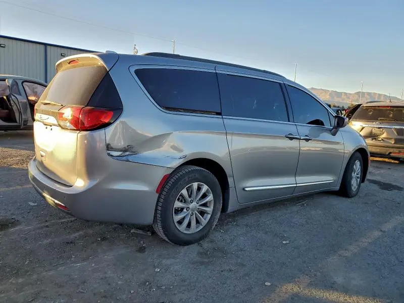 2017 CHRYSLER PACIFICA TOURING L  