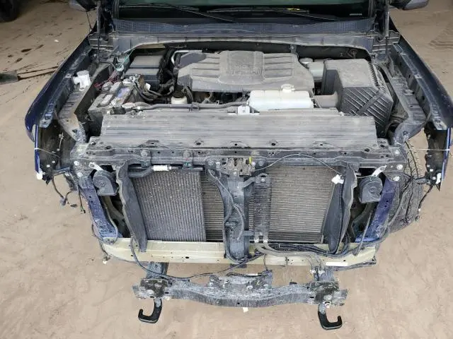 2021 NISSAN TITAN XD SV  
