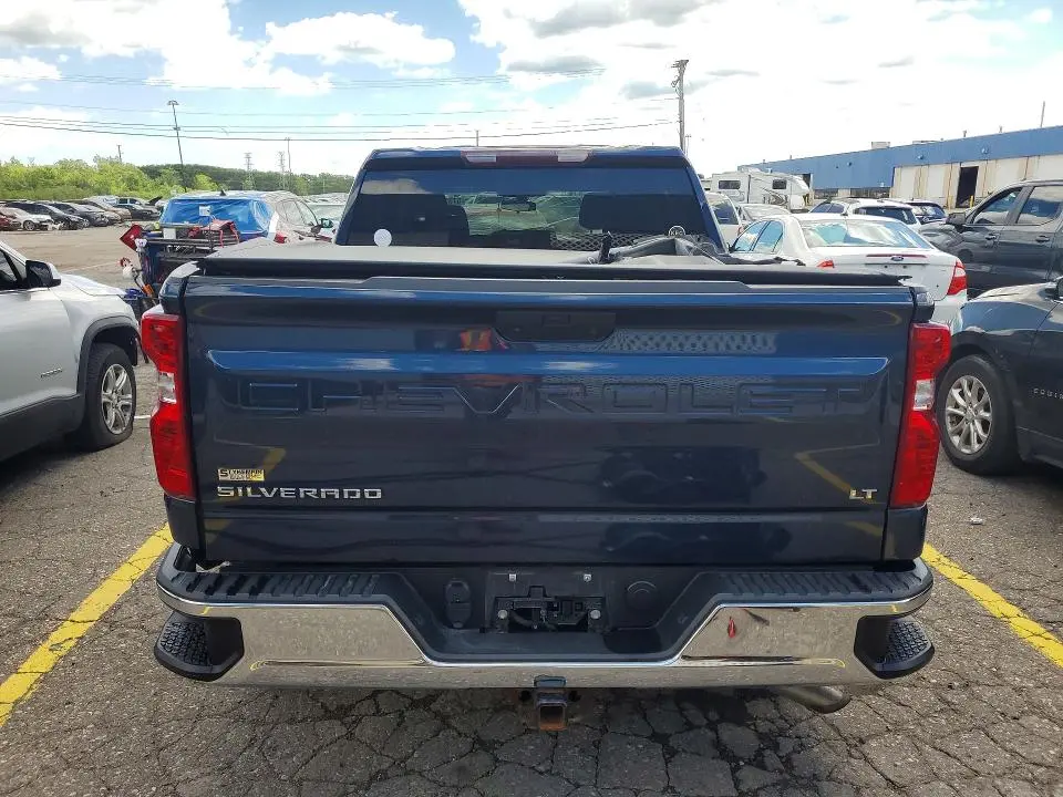 2021 CHEVROLET SILVERADO K1500 LT  