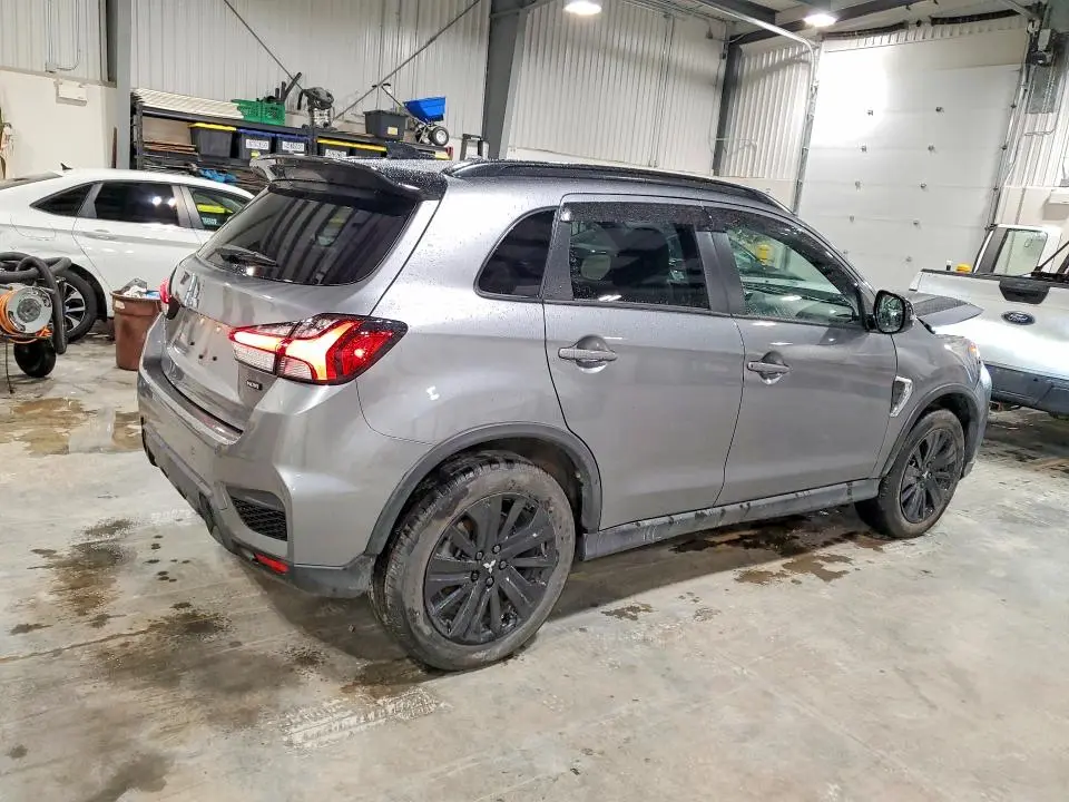 2026 MITSUBISHI RVR SE  