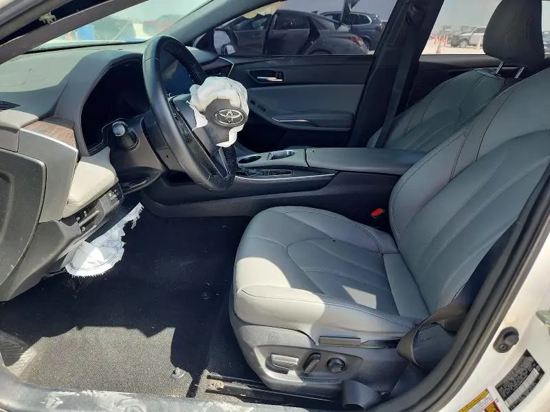 2021 TOYOTA AVALON XLE  