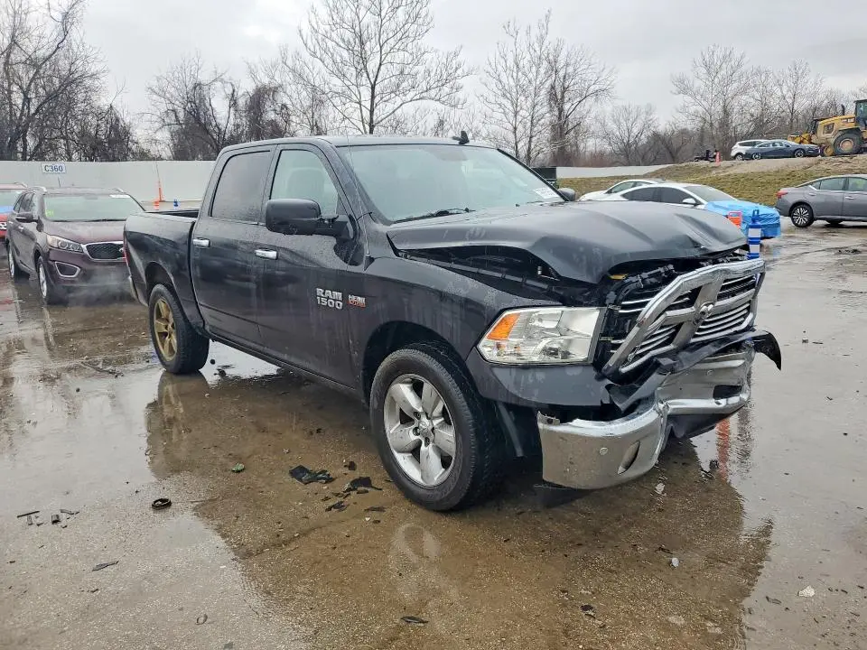 2017 RAM 1500 SLT  