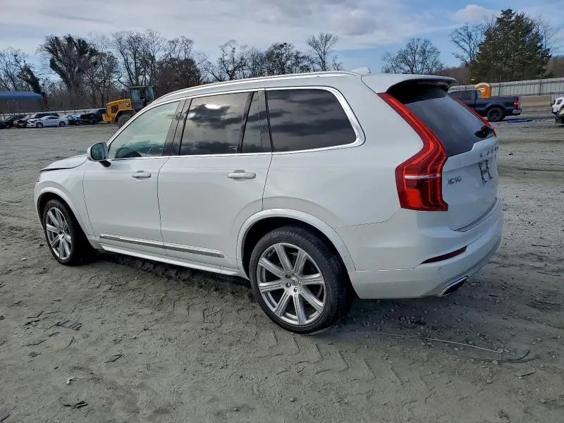 2018 VOLVO XC90 T6  