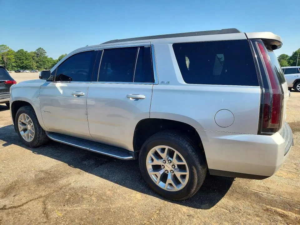 2017 GMC YUKON SLE  