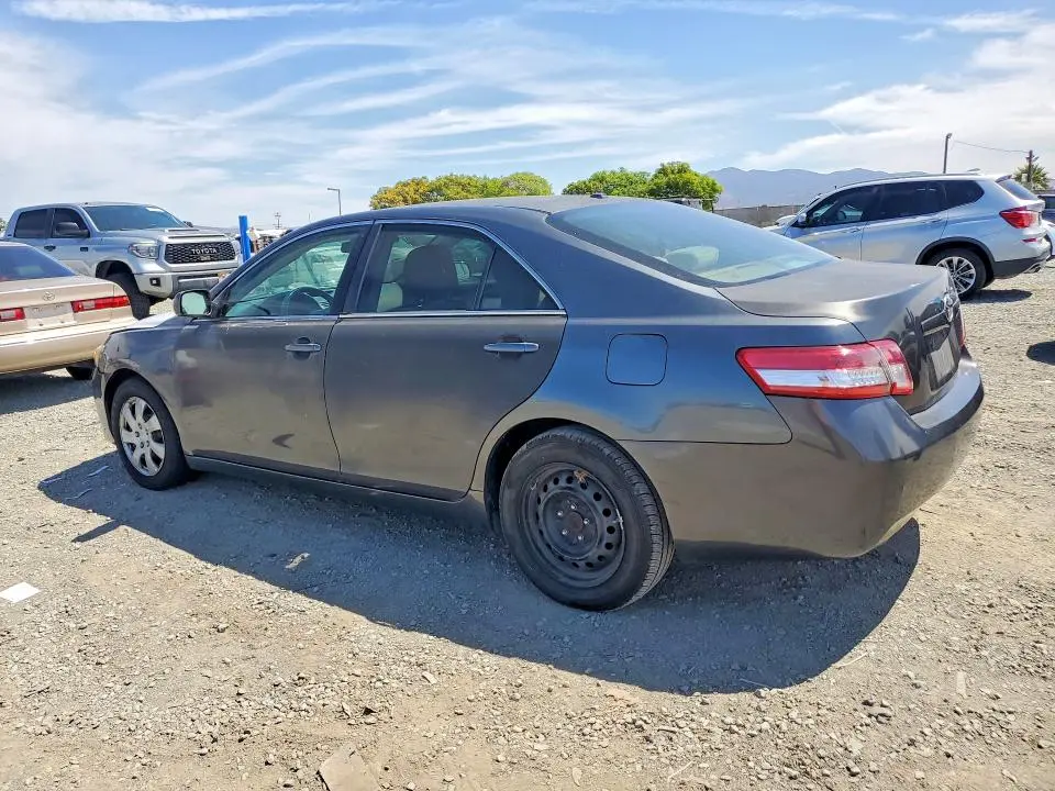 2010 TOYOTA CAMRY LE  
