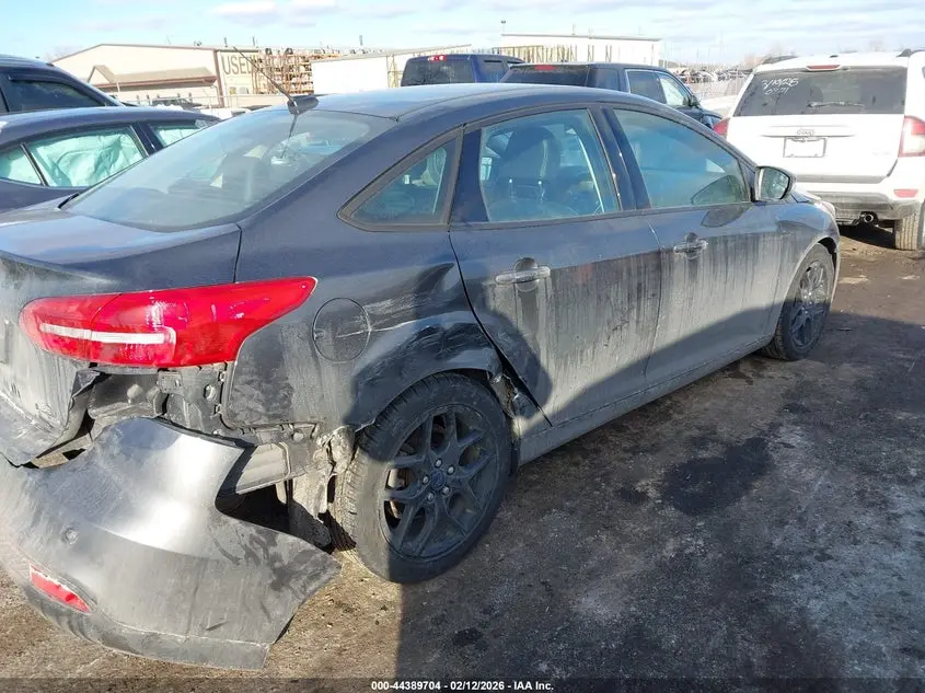 2016 FORD FOCUS SE
