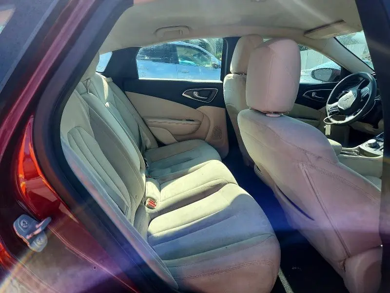 2015 CHRYSLER 200 LIMITED  