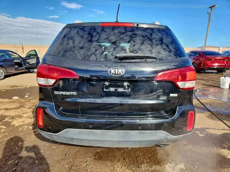 2015 KIA SORENTO LX  