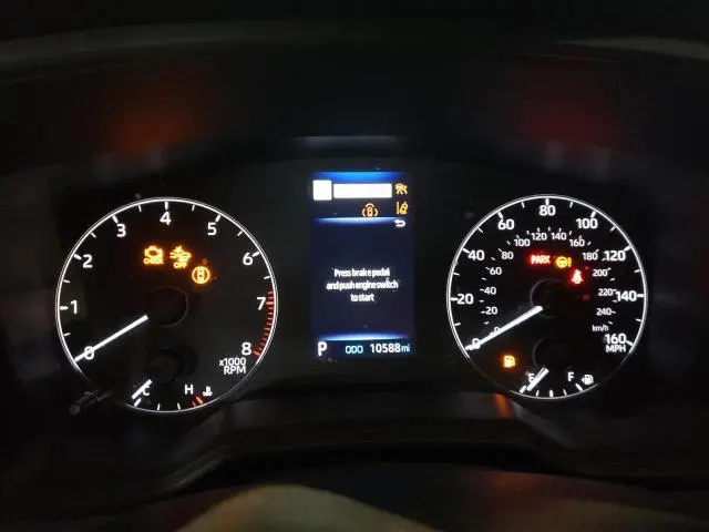2025 TOYOTA COROLLA CROSS LE  