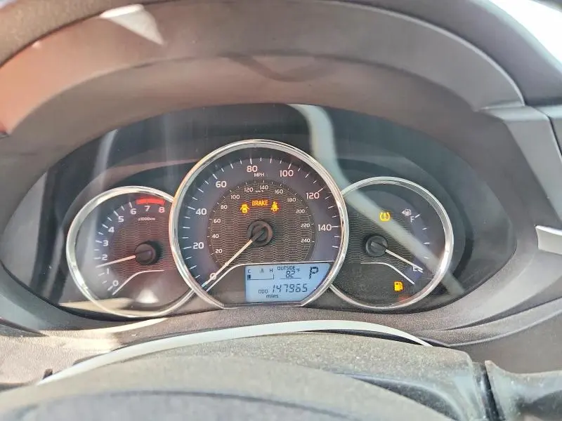 2014 TOYOTA COROLLA LE PLUS  