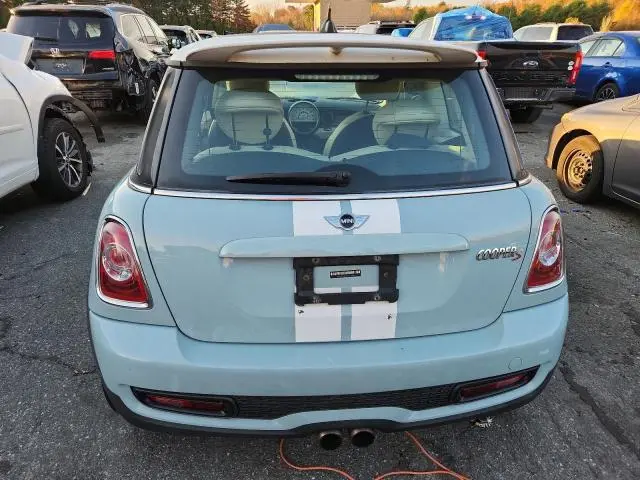2011 MINI COOPER S  