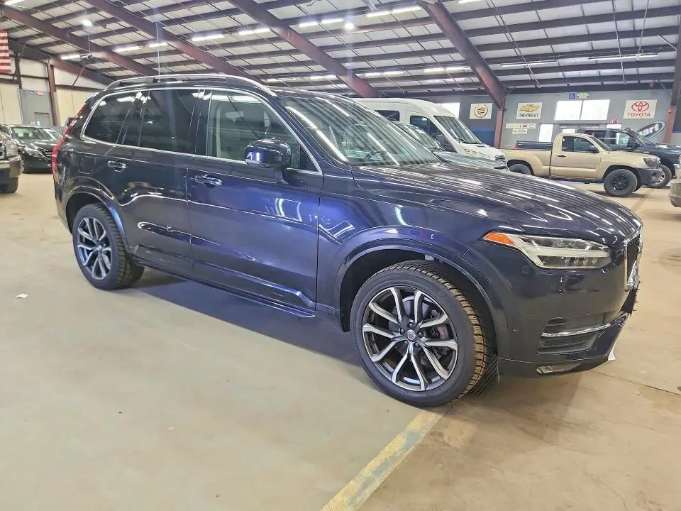 2016 VOLVO XC90 T6  