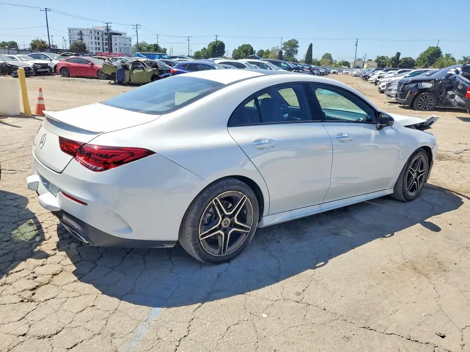2023 MERCEDES-BENZ CLA 250  