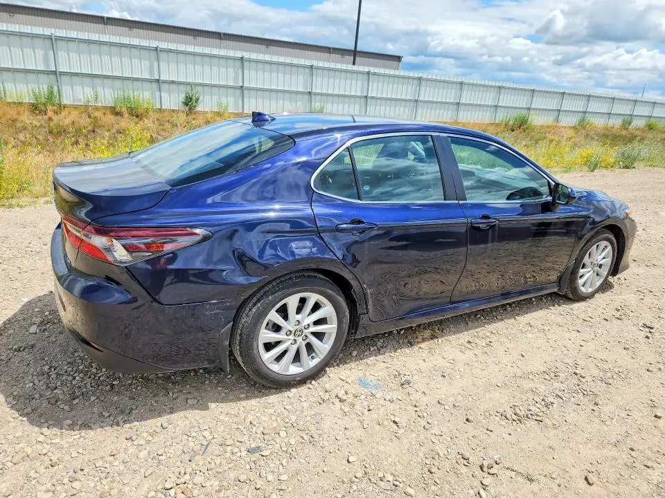 2022 TOYOTA CAMRY LE  