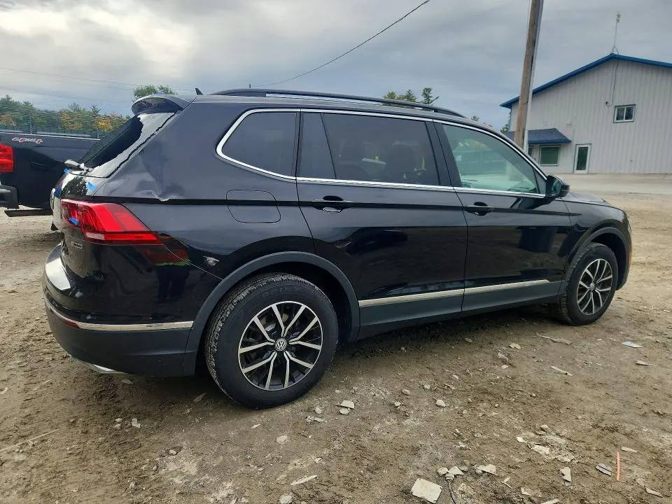 2021 VOLKSWAGEN TIGUAN SE  