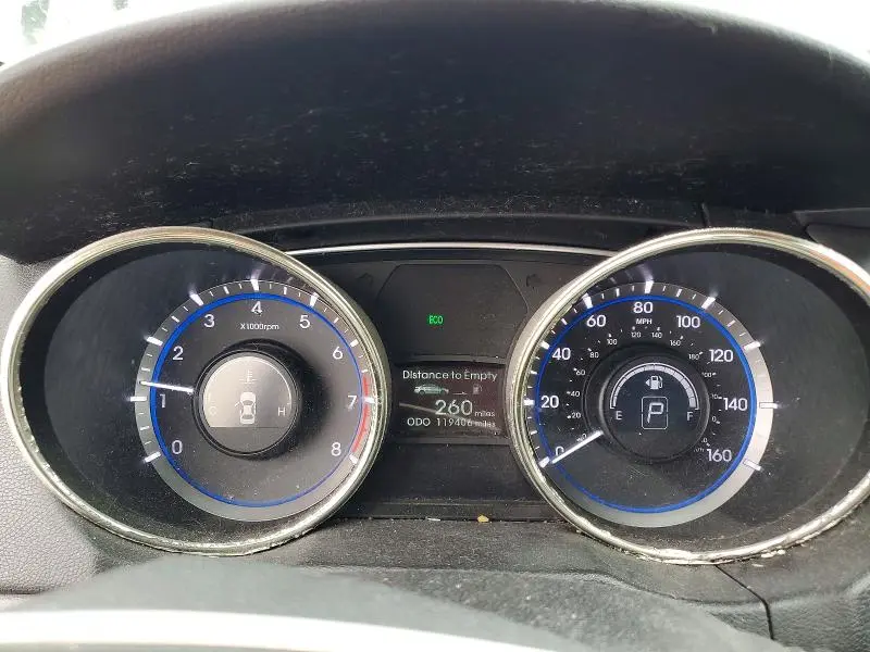 2011 HYUNDAI SONATA GLS  