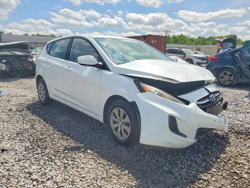 2016 HYUNDAI ACCENT SE  