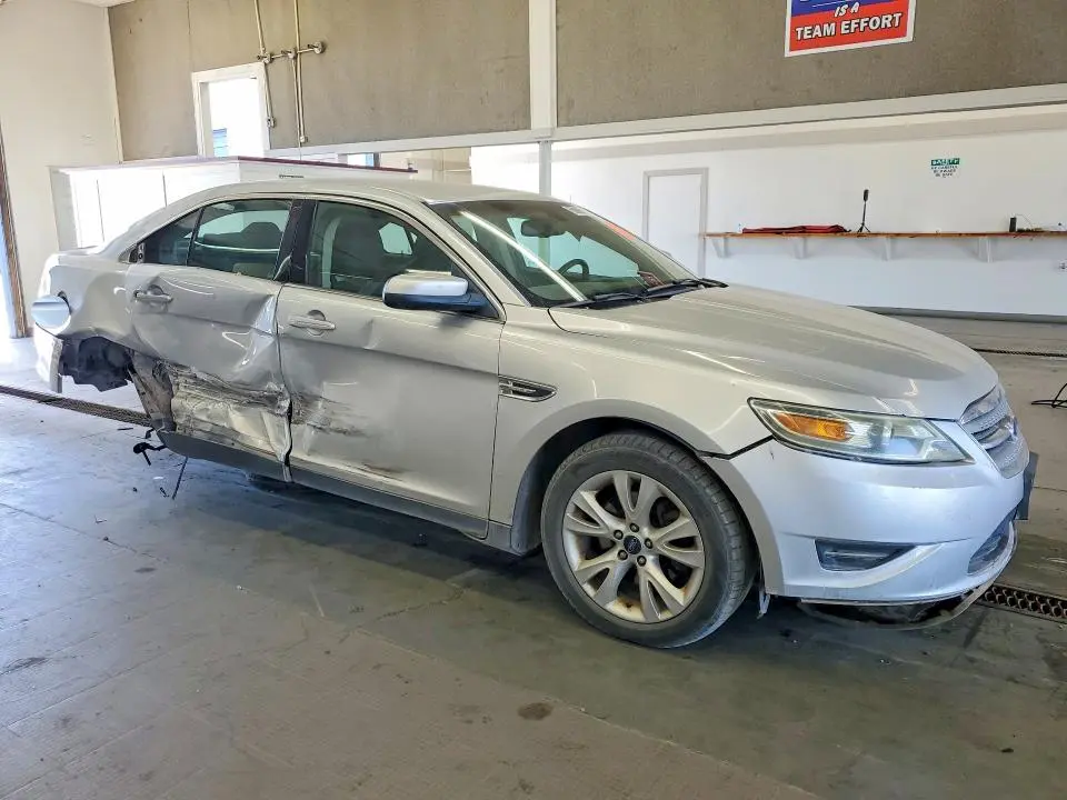 2011 FORD TAURUS SEL  