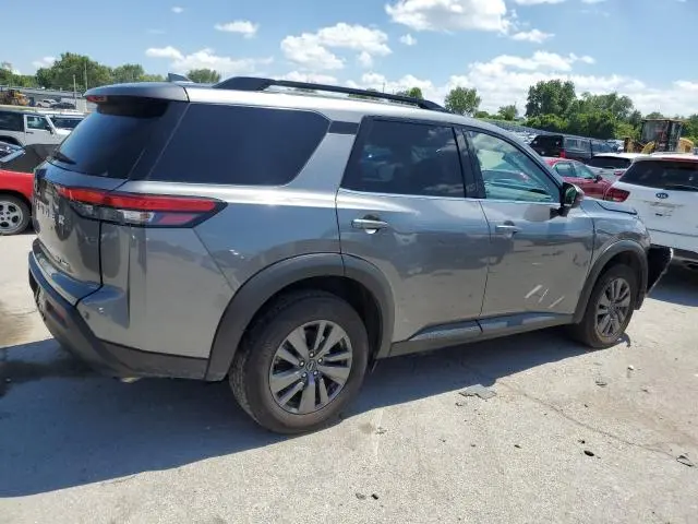 2024 NISSAN PATHFINDER SV  