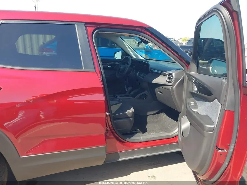 2025 CHEVROLET TRAILBLAZER AWD LS