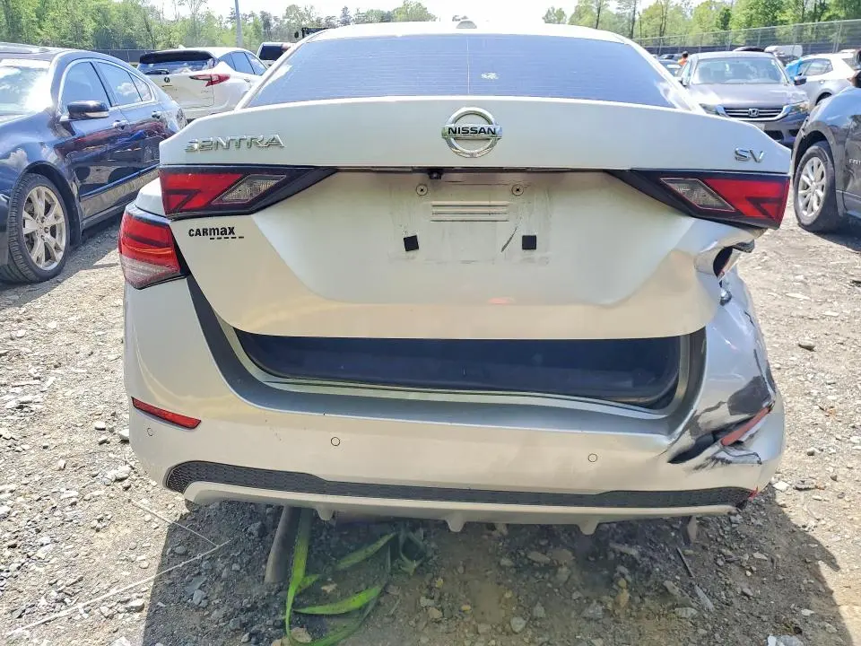 2021 NISSAN SENTRA SV  