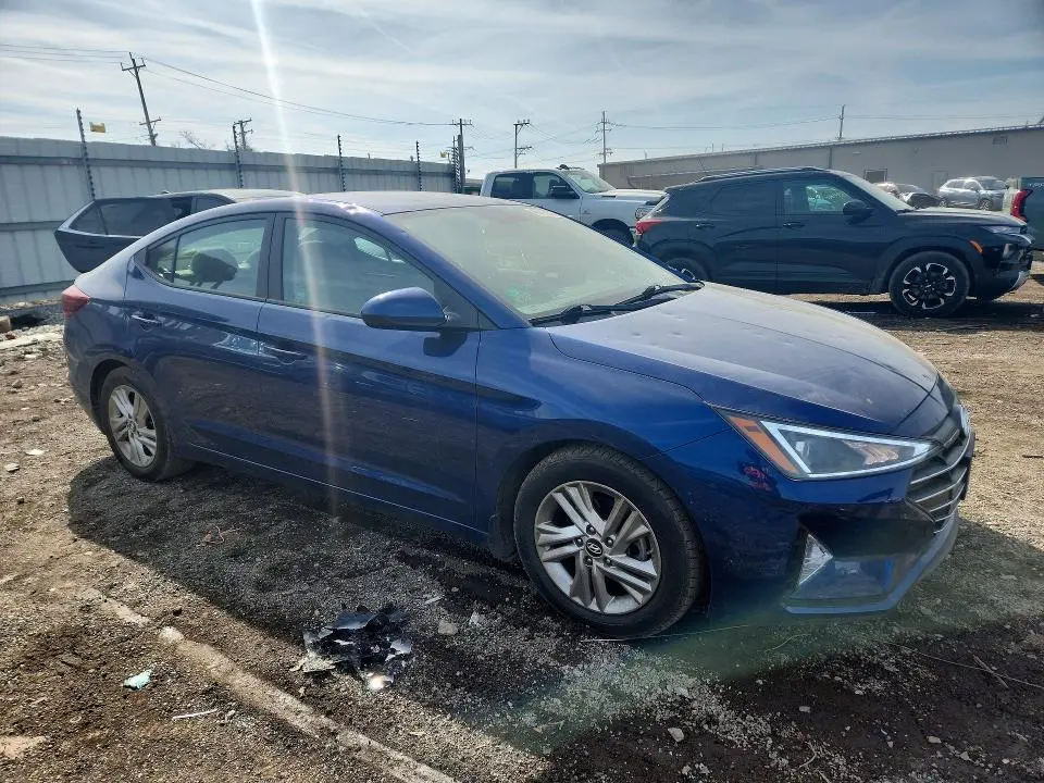 2019 HYUNDAI ELANTRA SEL  