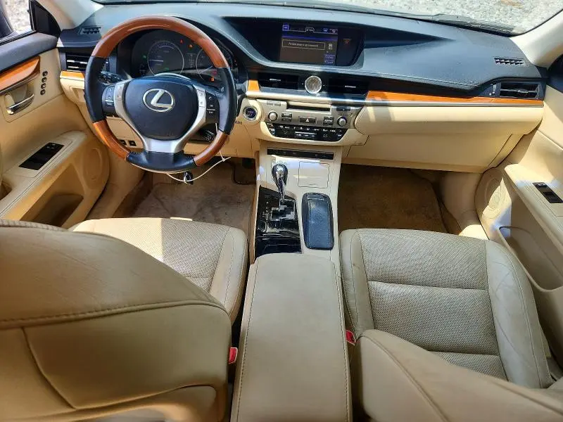 2013 LEXUS ES 300H  