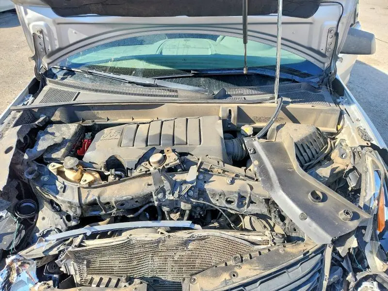 2016 CHEVROLET TRAVERSE LS  