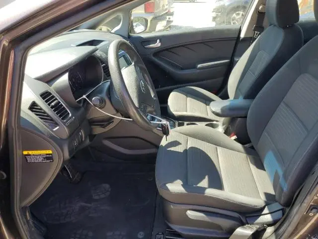 2017 KIA FORTE LX  