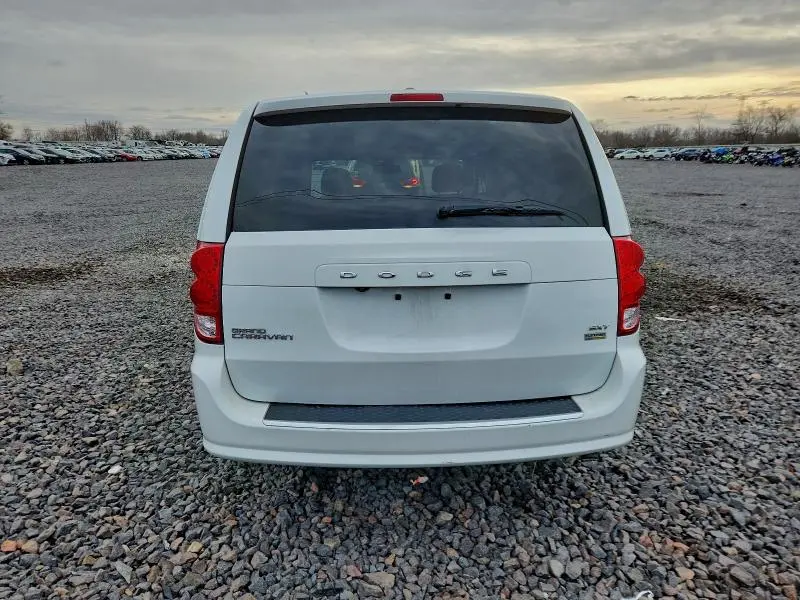 2019 DODGE GRAND CARAVAN SXT  
