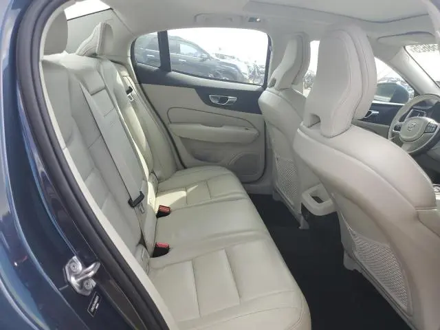 2021 VOLVO S60 T6 MOMENTUM  