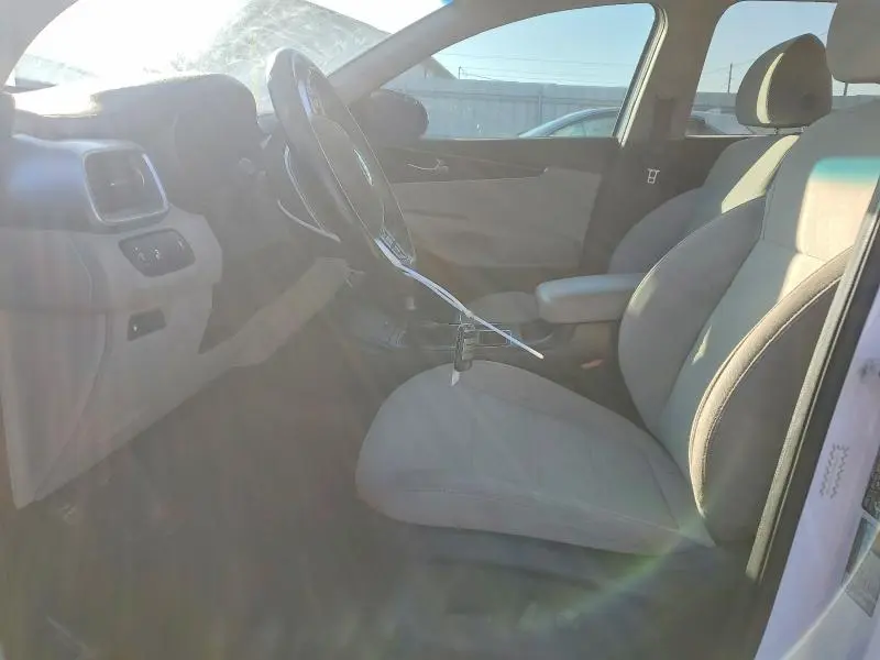 2020 KIA SORENTO S  