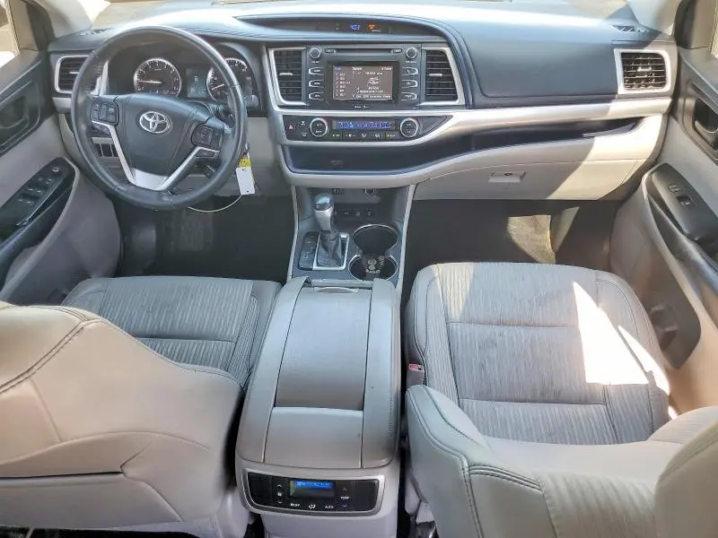 2015 TOYOTA HIGHLANDER LE PLUS  