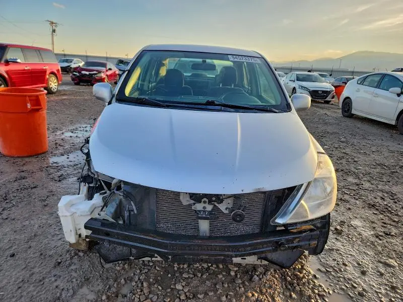 2011 NISSAN VERSA S  