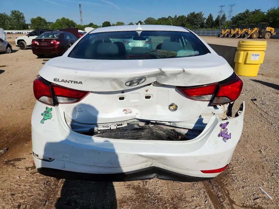 2015 HYUNDAI ELANTRA SE  