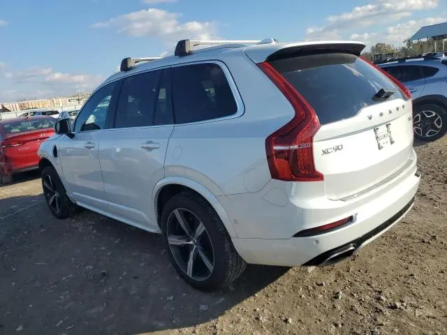 2017 VOLVO XC90 T8  